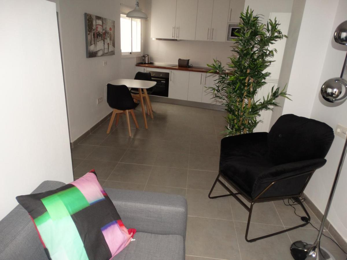 Malaga Apartamentos - Jinetes, 23 Exterior photo